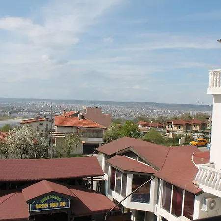 Family Ludo Hotel Warna